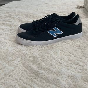 Men’s new balance shoe, worn once size 12